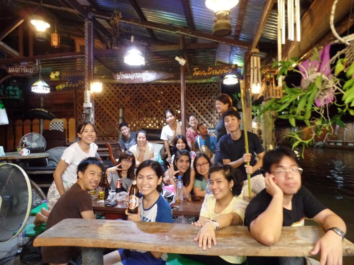 Appartamento Ban Mae Arom Amphawa Esterno foto