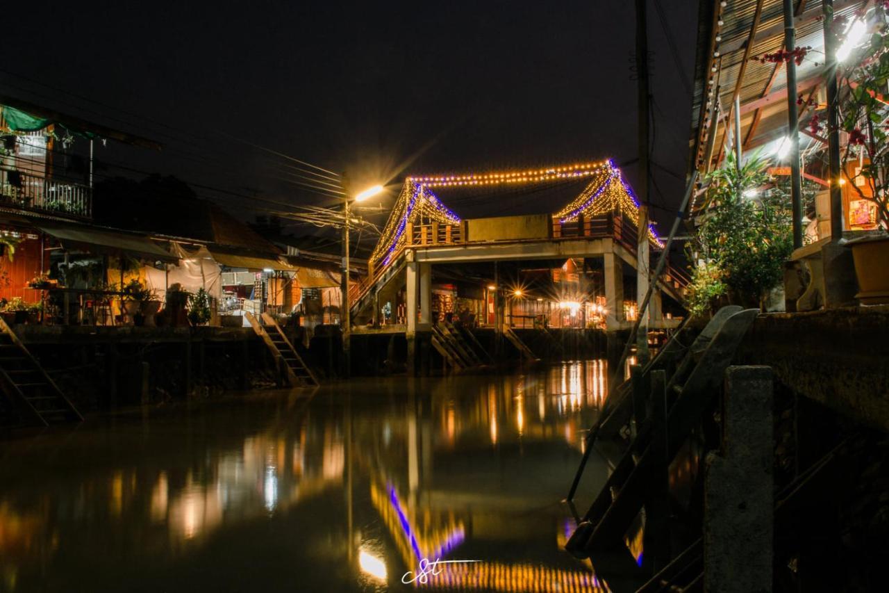 Appartamento Ban Mae Arom Amphawa Esterno foto