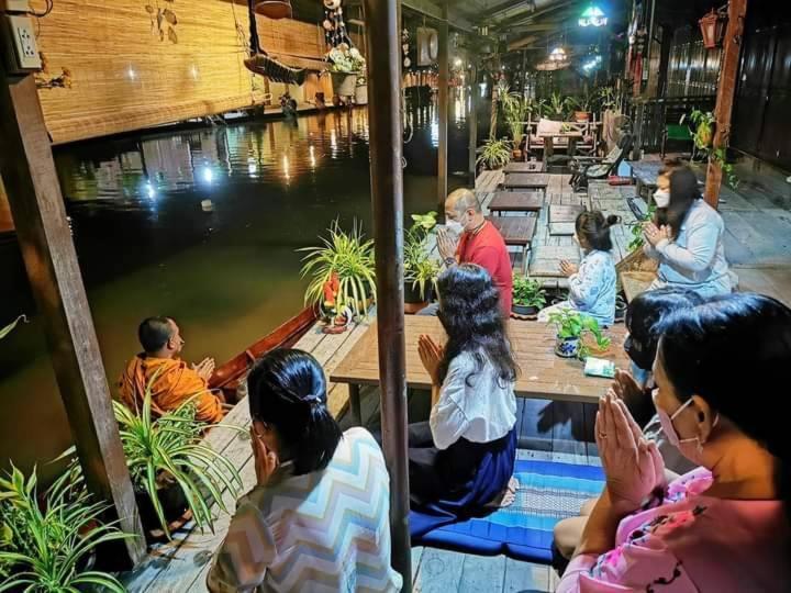 Appartamento Ban Mae Arom Amphawa Esterno foto