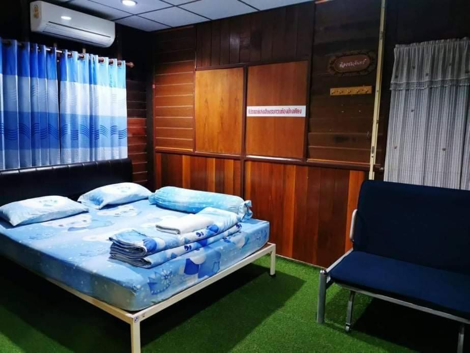 Appartamento Ban Mae Arom Amphawa Camera foto