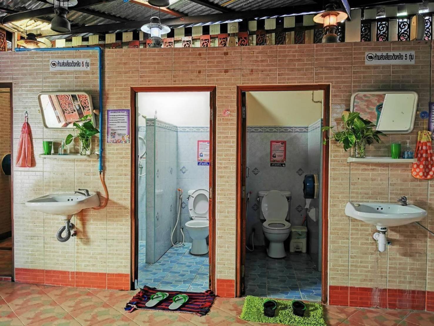 Appartamento Ban Mae Arom Amphawa Camera foto