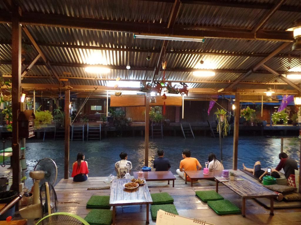 Appartamento Ban Mae Arom Amphawa Esterno foto