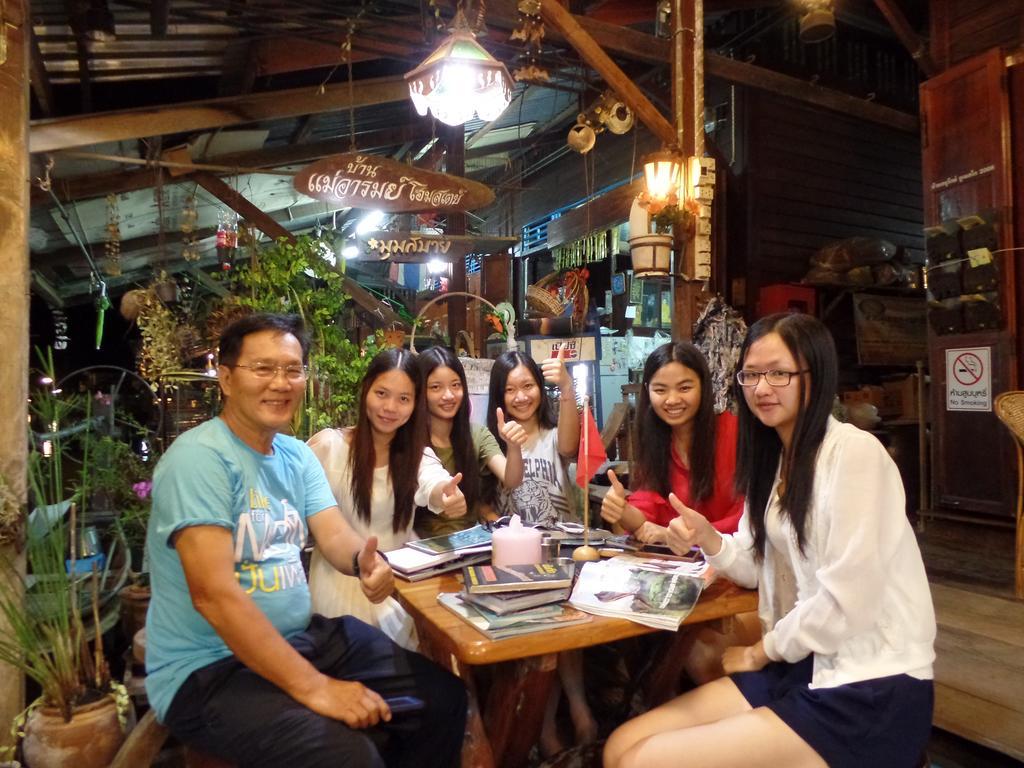 Appartamento Ban Mae Arom Amphawa Esterno foto