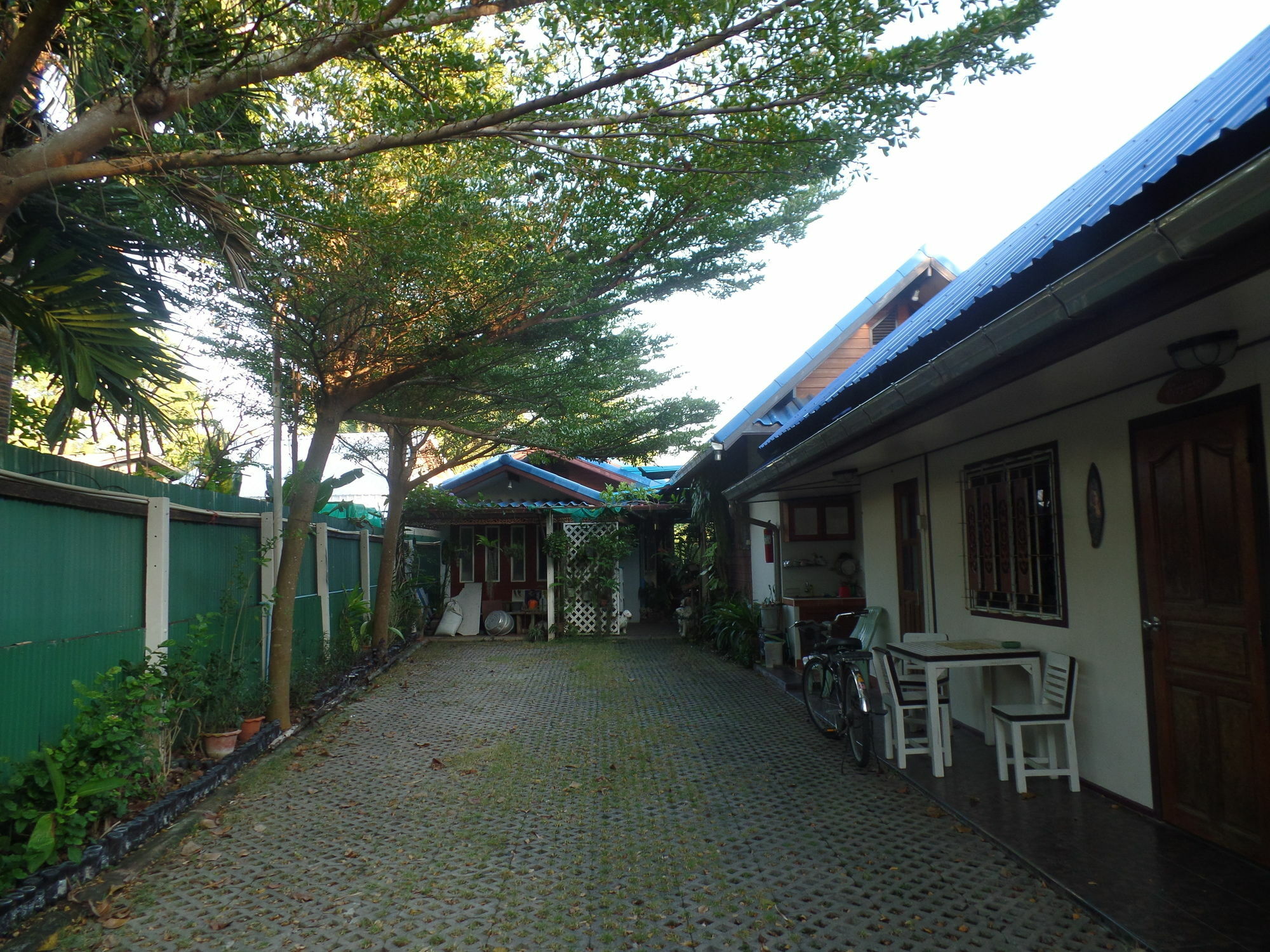 Appartamento Ban Mae Arom Amphawa Esterno foto